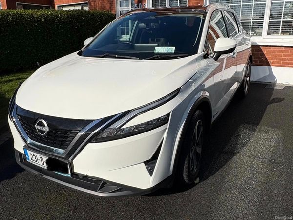 Nissan Qashqai MPV, Petrol, 2023, White