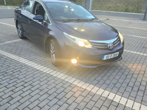 Toyota Avensis Saloon, Diesel, 2013, Blue