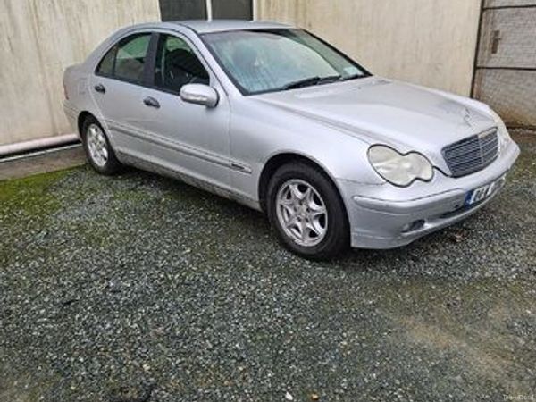 Mercedes-Benz C-Class Saloon, Diesel, 2004, Silver
