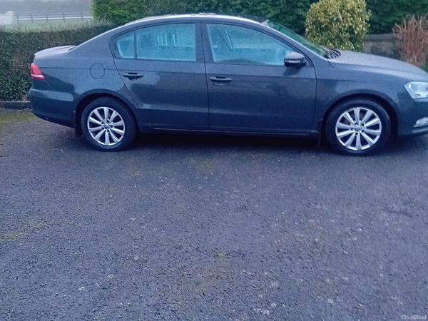 Volkswagen Passat Saloon, Diesel, 2014, Grey