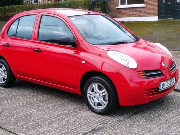 Nissan Micra Hatchback, Petrol, 2004, Red