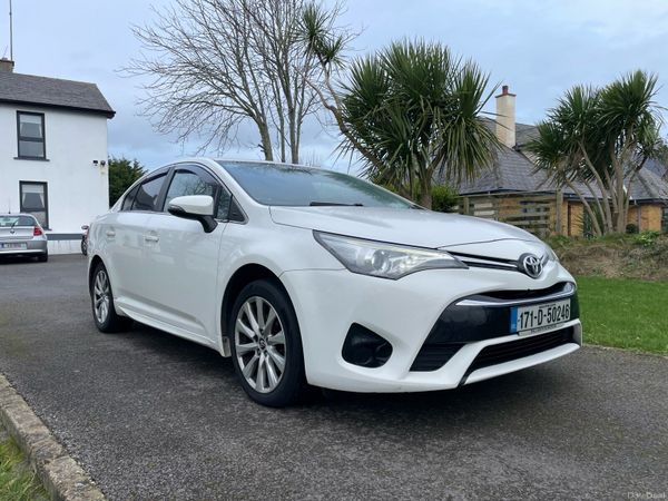Toyota Avensis Saloon, Diesel, 2017, White