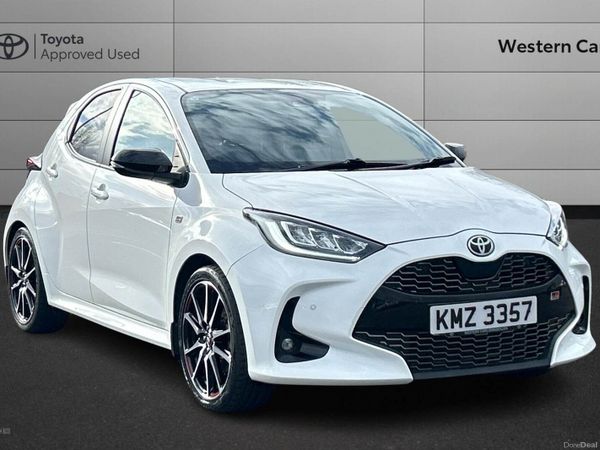 Toyota Yaris Hatchback, Petrol Hybrid, 2023, White