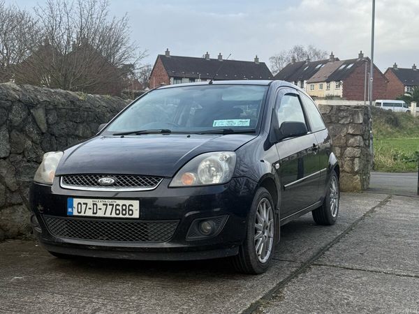 Ford Fiesta Hatchback, Petrol, 2007, Black