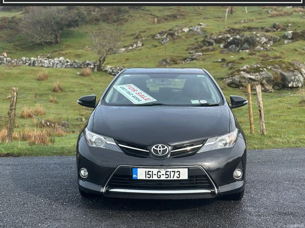 Toyota Auris Hatchback, Petrol, 2015, Black
