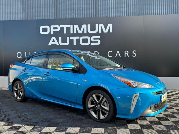 Toyota Prius Hatchback, Petrol Hybrid, 2019, Blue