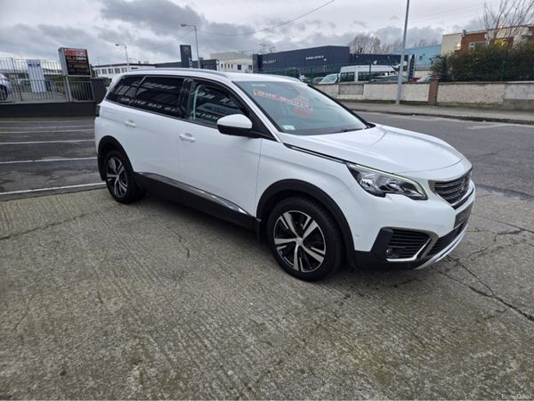 Peugeot 5008 MPV, Diesel, 2018, White