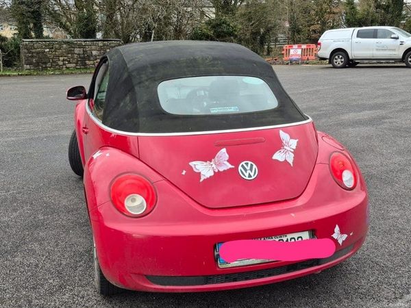 Volkswagen Beetle Convertible, Petrol, 2007, Red
