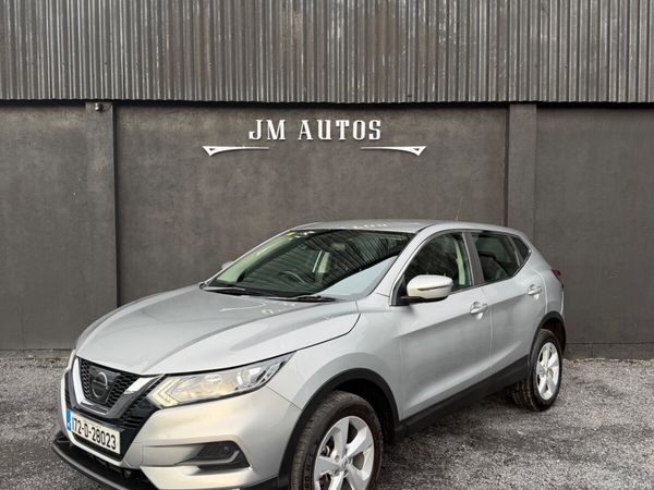 Nissan Qashqai SUV, Petrol, 2017, Silver