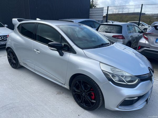 Renault Clio Hatchback, Petrol, 2015, Silver