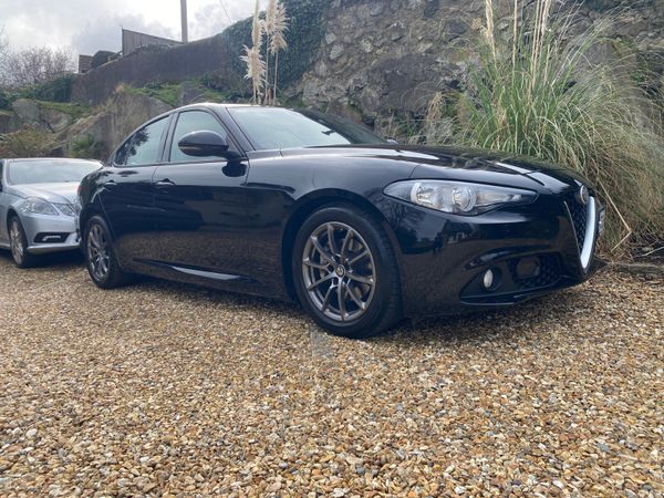 Alfa Romeo Giulia Saloon, Diesel, 2017, Black