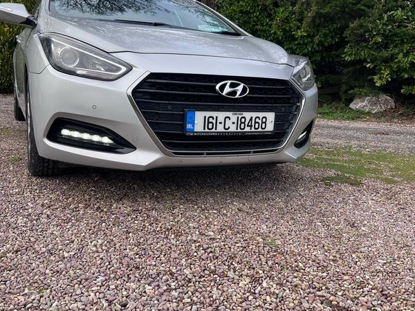 Hyundai i40 Saloon, Diesel, 2016, Silver
