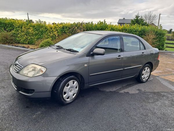 Toyota Corolla Saloon, Petrol, 2005, Grey