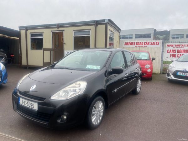 Renault Clio Hatchback, Petrol, 2011, Black