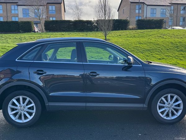 Audi Q3 SUV, Diesel, 2014, Blue