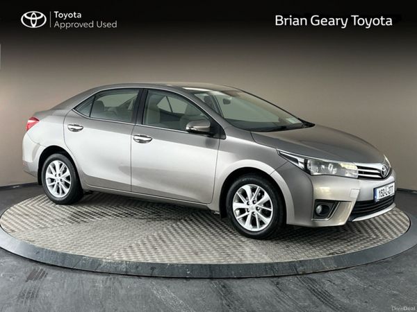 Toyota Corolla Saloon, Petrol, 2015, Bronze