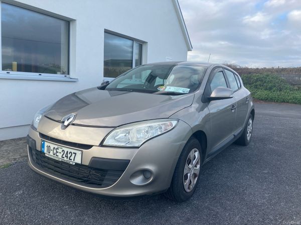 Renault Megane Hatchback, Diesel, 2010, Gold