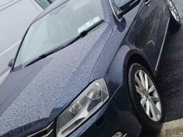 Volkswagen Passat Saloon, Diesel, 2013, Blue