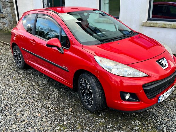 Peugeot 207 Hatchback, Diesel, 2009, Red