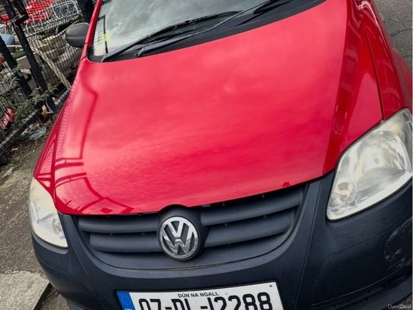 Volkswagen Fox Hatchback, Petrol, 2007, Red