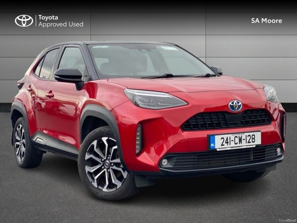 Toyota Yaris Cross Hatchback, Petrol Hybrid, 2024, Red