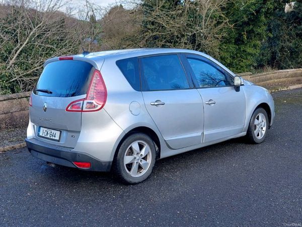 Renault Scenic MPV, Diesel, 2011, Silver