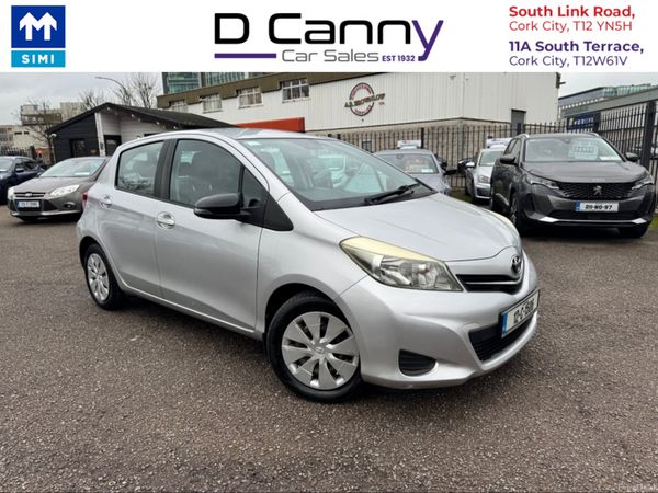 Toyota Yaris Hatchback, Petrol, 2012, Silver