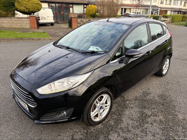 Ford Fiesta Hatchback, Petrol, 2013, Black