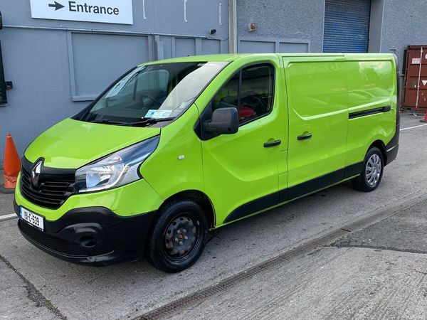 Renault Trafic MPV, Diesel, 2019, Green