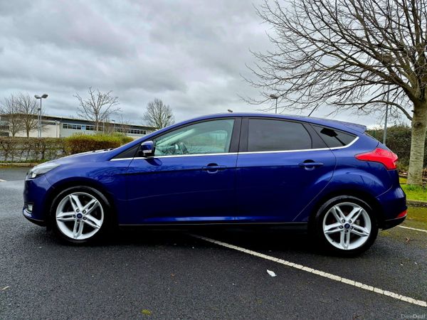 Ford Focus Hatchback, Petrol, 2018, Blue