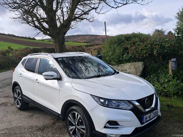 Nissan Qashqai Hatchback, Diesel, 2018, White