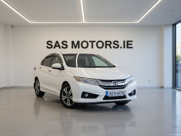 Honda Grace Saloon, Petrol Hybrid, 2016, White