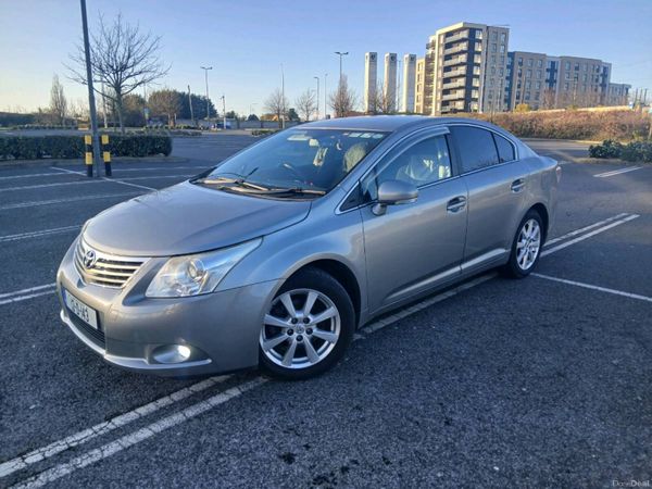 Toyota Avensis Saloon, Diesel, 2012, Grey