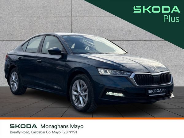 Skoda Octavia Saloon, Diesel, 2024, Blue