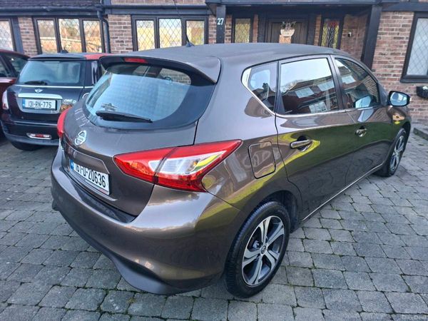 Nissan Pulsar Hatchback, Petrol, 2016, Brown
