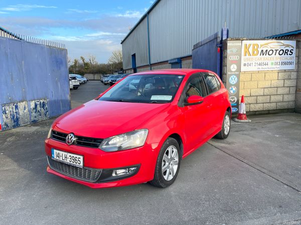 Volkswagen Polo Hatchback, Petrol, 2014, Red