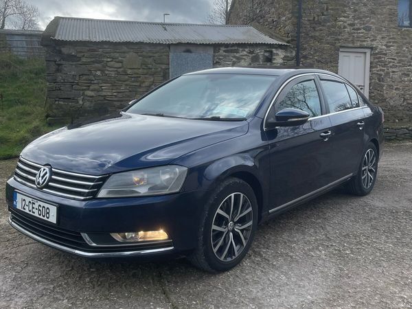 Volkswagen Passat Saloon, Diesel, 2012, Blue