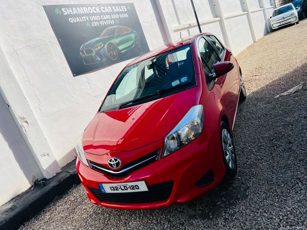 Toyota Yaris Hatchback, Diesel, 2013, Red