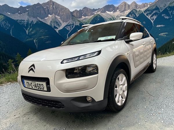 Citroen C4 Cactus Hatchback, Petrol, 2017, White