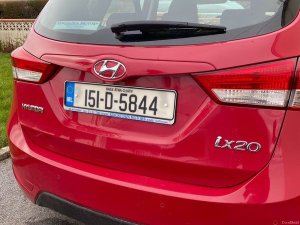 Hyundai ix20 MPV, Petrol, 2015, Red
