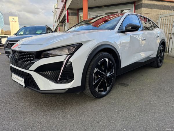 Peugeot 408 Hatchback, Petrol, 2024, White
