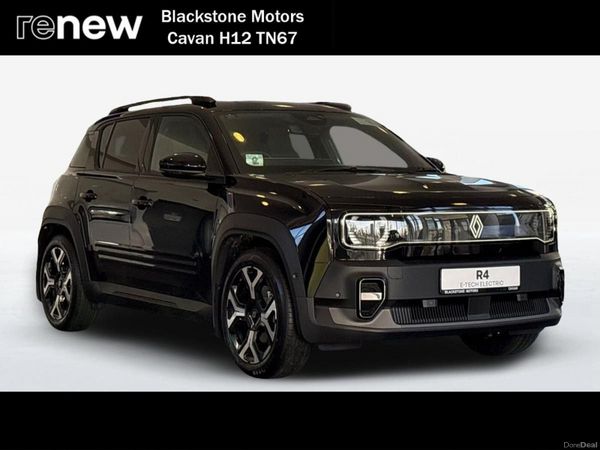 Renault 4 Hatchback, Electric, 2026, Black