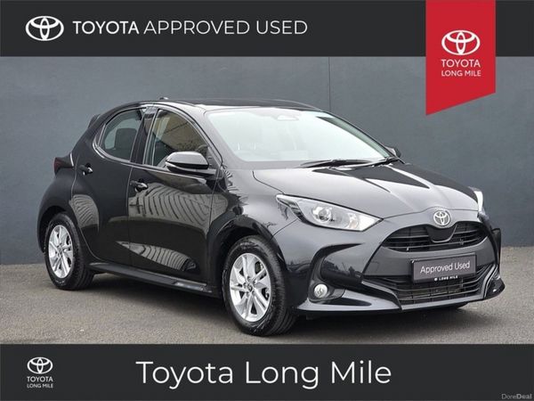 Toyota Yaris Hatchback, Petrol Hybrid, 2022, Black