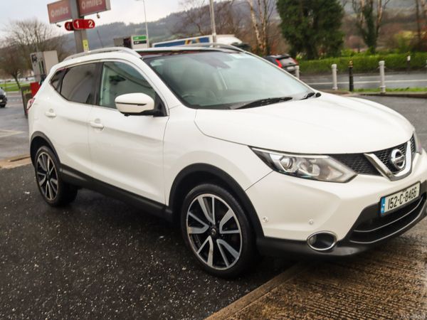 Nissan Qashqai Hatchback, Diesel, 2015, White