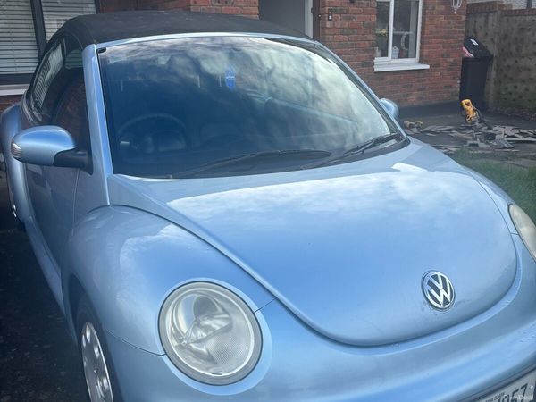Volkswagen Beetle Convertible, Petrol, 2004, Blue