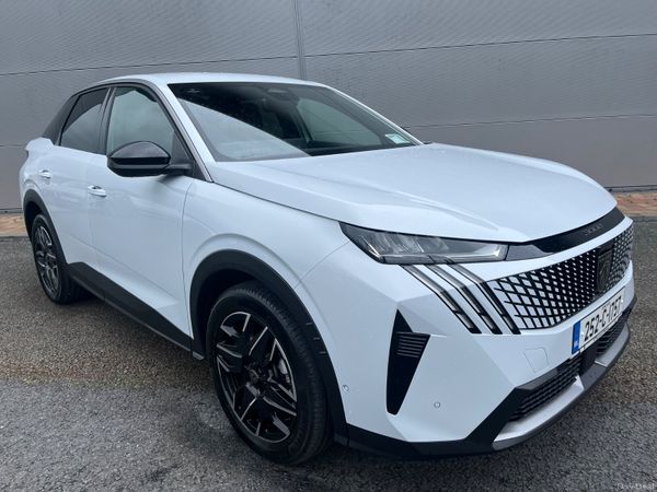 Peugeot 3008 MPV, Petrol, 2025, White