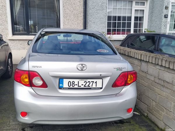 Toyota Corolla Saloon, Petrol, 2008, Silver