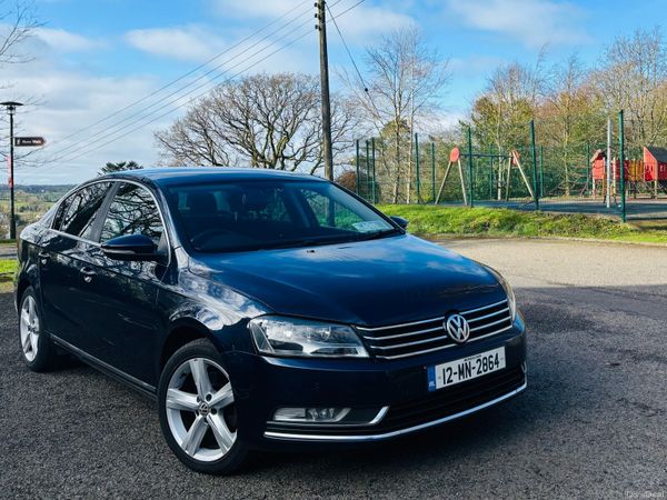 Volkswagen Passat Saloon, Diesel, 2012, Blue