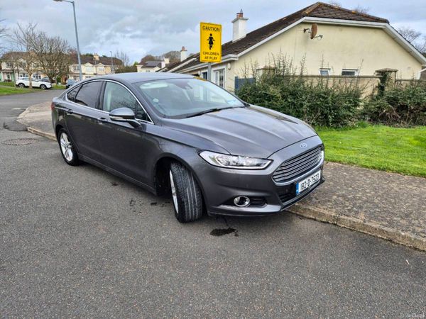Ford Mondeo Hatchback, Diesel, 2018, Grey