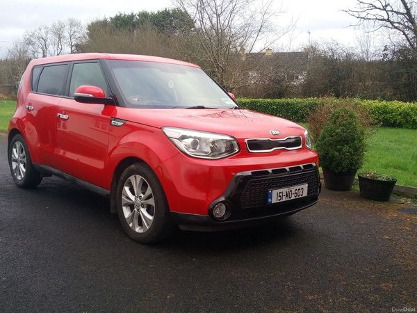 Kia Soul Hatchback, Diesel, 2015, Red